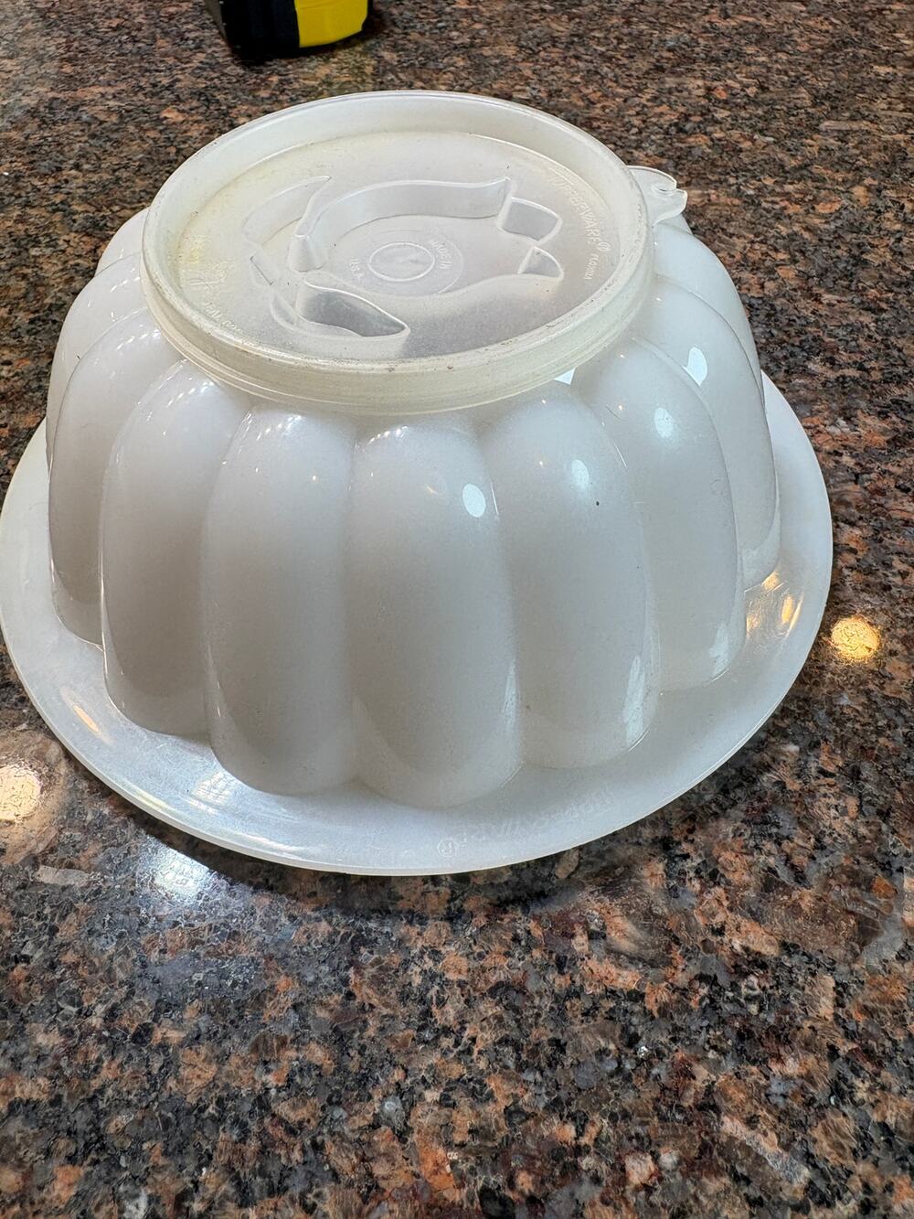 Vintage Tupperware Jello Mold Jel-n-Serve w/ Lid and Tulip Insert